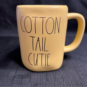 Rae Dunn by Magenta COTTONTAIL CUTIE Yellow/Gold 16oz Coffee Mug - Like New